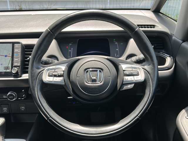 ホンダ フィット e:HEVリュクス 秋田県 2020(令2)年 9.3万km プレミアムサンライトホワイトパール ４WD/純正SDナビ/純正AW/ステアリングヒーター/前後ドライブレコーダー/前後コーナーセンサー