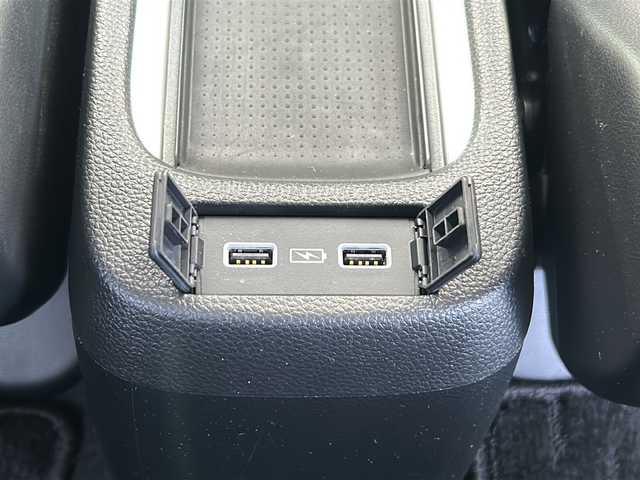 ホンダ フィット e:HEVリュクス 秋田県 2020(令2)年 9.3万km プレミアムサンライトホワイトパール ４WD/純正SDナビ/純正AW/ステアリングヒーター/前後ドライブレコーダー/前後コーナーセンサー