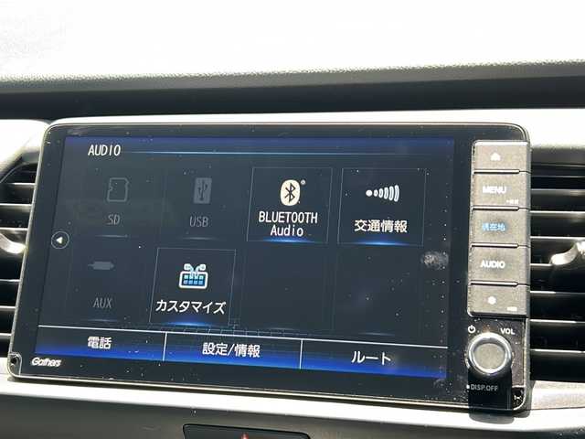 ホンダ フィット e:HEVリュクス 秋田県 2020(令2)年 9.3万km プレミアムサンライトホワイトパール ４WD/純正SDナビ/純正AW/ステアリングヒーター/前後ドライブレコーダー/前後コーナーセンサー