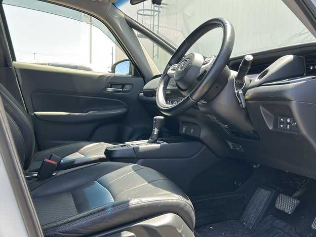 ホンダ フィット e:HEVリュクス 秋田県 2020(令2)年 9.3万km プレミアムサンライトホワイトパール ４WD/純正SDナビ/純正AW/ステアリングヒーター/前後ドライブレコーダー/前後コーナーセンサー