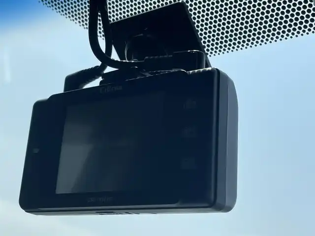 トヨタ ランドクルーザー プラド TX Lパッケージ 長崎県 2019(令1)年 4.6万km ブラック /ケンウッド9型ナビ/バックカメラ/（FM/AM/CD/DVD/Bluetooth/フルセグTV）//アルパイン後席モニター//社外ドライブレコーダー//サンルーフ//ルーフレール//サイドステップ//LEDヘッドライト//純正17インチアルミ//トヨタセーフティセンス//クルーズコントロール//コーナーセンサー//スマートキー/スペアキー×１//プッシュスタート