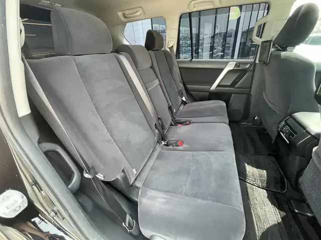 トヨタ ランドクルーザー プラド TX Lパッケージ 長崎県 2019(令1)年 4.6万km ブラック /ケンウッド9型ナビ/バックカメラ/（FM/AM/CD/DVD/Bluetooth/フルセグTV）//アルパイン後席モニター//社外ドライブレコーダー//サンルーフ//ルーフレール//サイドステップ//LEDヘッドライト//純正17インチアルミ//トヨタセーフティセンス//クルーズコントロール//コーナーセンサー//スマートキー/スペアキー×１//プッシュスタート