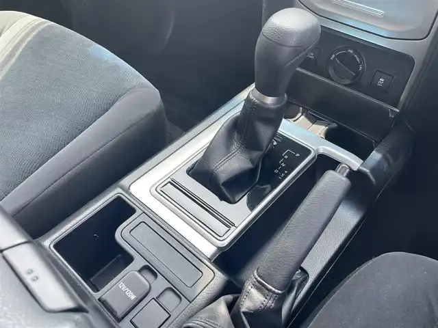 トヨタ ランドクルーザー プラド TX Lパッケージ 長崎県 2019(令1)年 4.6万km ブラック /ケンウッド9型ナビ/バックカメラ/（FM/AM/CD/DVD/Bluetooth/フルセグTV）//アルパイン後席モニター//社外ドライブレコーダー//サンルーフ//ルーフレール//サイドステップ//LEDヘッドライト//純正17インチアルミ//トヨタセーフティセンス//クルーズコントロール//コーナーセンサー//スマートキー/スペアキー×１//プッシュスタート