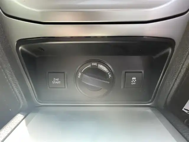 トヨタ ランドクルーザー プラド TX Lパッケージ 長崎県 2019(令1)年 4.6万km ブラック /ケンウッド9型ナビ/バックカメラ/（FM/AM/CD/DVD/Bluetooth/フルセグTV）//アルパイン後席モニター//社外ドライブレコーダー//サンルーフ//ルーフレール//サイドステップ//LEDヘッドライト//純正17インチアルミ//トヨタセーフティセンス//クルーズコントロール//コーナーセンサー//スマートキー/スペアキー×１//プッシュスタート