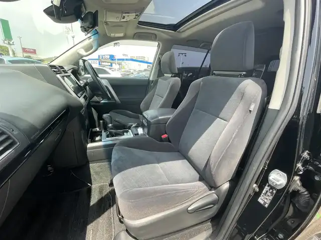 トヨタ ランドクルーザー プラド TX Lパッケージ 長崎県 2019(令1)年 4.6万km ブラック /ケンウッド9型ナビ/バックカメラ/（FM/AM/CD/DVD/Bluetooth/フルセグTV）//アルパイン後席モニター//社外ドライブレコーダー//サンルーフ//ルーフレール//サイドステップ//LEDヘッドライト//純正17インチアルミ//トヨタセーフティセンス//クルーズコントロール//コーナーセンサー//スマートキー/スペアキー×１//プッシュスタート