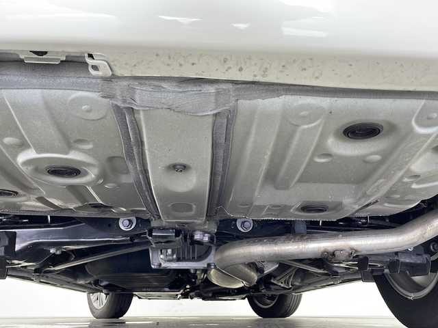 トヨタ アルファード Z 三重県 2024(令6)年 1.2万km プラチナホワイトパールマイカ 禁煙車/ワンオーナー/ツインムーンルーフ/トヨタセーフティセンス/・プリクラッシュセーフティ/・クリアランスソナー/・レーントレーシングアシスト/・レーンディパーチャーアラート/・レーダークルーズコントロール/・アダプティブハイビームシステム/・ロードサインアシスト/・プロアクティブドライビングアシスト/・ブラインドスポットモニター/・ヘッドアップディスプレイ/純正14インチナビ/・AppleCarplay・AndroidAuto・AM・FM・USB・BT/フルセグTV/パノラミックビューモニター/デジタルインナーミラー/前席・二列目シートベンチレーション/前席パワーシート（D席メモリーあり）/ステアリングヒーター/純正18インチアルミ/オットマン/フロアマット/スペアタイヤ/スマートキー/スペアキー/保証書