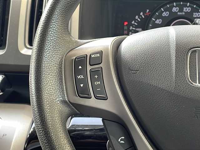 ホンダ ステップワゴン G コンフォートセレクション 高知県 2012(平24)年 10.6万km クリスタルブラックパール 純正フリップダウンモニター(Gathers　VM-108N）　/フルセグナビ　（MDV-S706）/【Ｂｌｕｅｔｏｏｔｈ　ＣＤ　ＤＶＤ　ＴＶ】　/両側パワースライドドア　/ビルトインＥＴＣ　/クルーズコントロール　/社外15インチアルミホイール/純正フロアマット　/横滑り防止装置/オートライト/保証書　/取扱説明書
