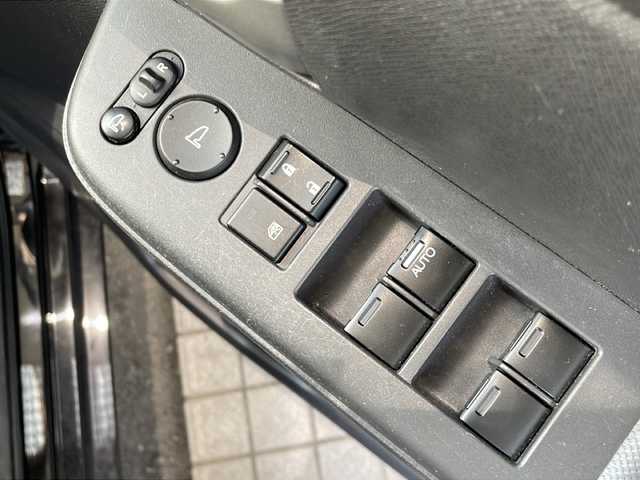 ホンダ ステップワゴン G コンフォートセレクション 高知県 2012(平24)年 10.6万km クリスタルブラックパール 純正フリップダウンモニター(Gathers　VM-108N）　/フルセグナビ　（MDV-S706）/【Ｂｌｕｅｔｏｏｔｈ　ＣＤ　ＤＶＤ　ＴＶ】　/両側パワースライドドア　/ビルトインＥＴＣ　/クルーズコントロール　/社外15インチアルミホイール/純正フロアマット　/横滑り防止装置/オートライト/保証書　/取扱説明書
