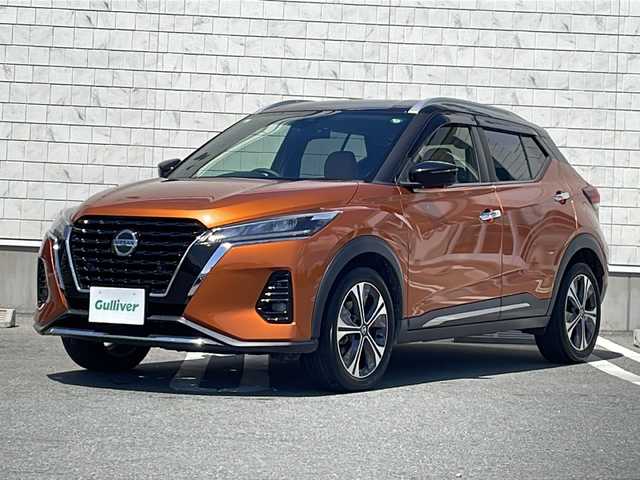 日産 キックス X ツートーンインテリアED 山形県 2020(令2)年 6.6万km プレミアムホライズンオレンジ/ピュアブラック 2トーン 禁煙車/プロパイロット/３６０°セーフティアシスト/・インテリジェントエマージェンシーブレーキ/・ふらつき警報/・前方衝突予測警報/・標識検知機能/・側方運転支援/・後側方衝突防止支援システム/・アラウンドビューモニター/・踏み間違い衝突防止アシスト/・後退時車両検知警報/・インテリジェント ルームミラー/・エマージェンシーストップシグナル/専用合皮シート/純正９インチナビ（CD.DVD.BT.SD）/フルセグ/ビルトインETC/シートヒーター/ステアリングヒーター/電動パーキングブレーキ/オートホールド/ドライブレコーダー/スマートキー/プッシュスタート/LEDヘッドライト