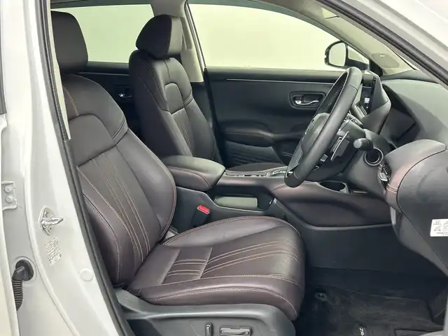 ホンダ ＺＲ－Ｖ ハイブリッド e:HEV Z 三重県 2023(令5)年 3.4万km プラチナホワイトパール 禁煙車/純正ナビ/・AppleCarPlay・AndroidAuto・フルセグ・AM・FM/360°カメラ/置くだけ充電/プレミアムサウンドBOSE/運転席・助手席パワーシート（D席メモリー付き）/運転席・助手席シートヒーター/ステアリングヒーター/ブラインドスポットモニター/踏み間違い衝突軽減装置/レーンキープ/パーキングセンサー警報/電子パーキング/アダプティブクルーズコントロール/電動リアゲート/LEDヘッドライト/純正フロアマット/純正18インチアルミ
