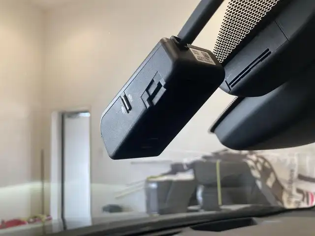 レクサス ＵＸ 250h バージョンL 熊本県 2019(平31)年 4.9万km テレーンカーキマイカM ・スマートキー/・プッシュスタート/・プリクラッシュセーフティ/・レーントレーシングアラート/・ブラインドスポットモニター/・パーキンブサポートアラート/・先行車発進告知/・道路標識認識/・オートマチックハイビーム/・クルーズコントロール(追従式)/・茶革シート/・前席パワーシート/・前席シートヒーター＆エアシート /・ハンドルヒーター /・純正メモリナビ/　【BD・Bluetooth・USB・SD・AUX・MSV】/・フルセグTV/・全方位カメラ/・ETC2.0/・ヘッドアップディスプレイ/・ドライブレコーダー(前方録画)/・LEDヘッドランプ/・LEDフォグランプ/・純正マット