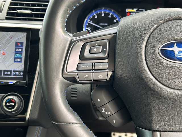 スバル レヴォーグ 1．6GT－S アイサイト 石川県 2018(平30)年 4.3万km クリスタルホワイトP ４WD/アイサイトセーフティプラス/サンルーフ/社外SDナビ/　　CD/DVD/AM/FM/フルセグ/SD/バック/サイドモニター/全車速追従機能付クルーズコントロール/LEDオートライト/前席パワーシート/前席シートヒーター/純正18インチアルミホイール付/アイドリングストップ/パドルシフト/ブラインドスポットモニター/前後ドライブレコーダー/純正フロアマット/ドアバイザー/スマートキー/ETC