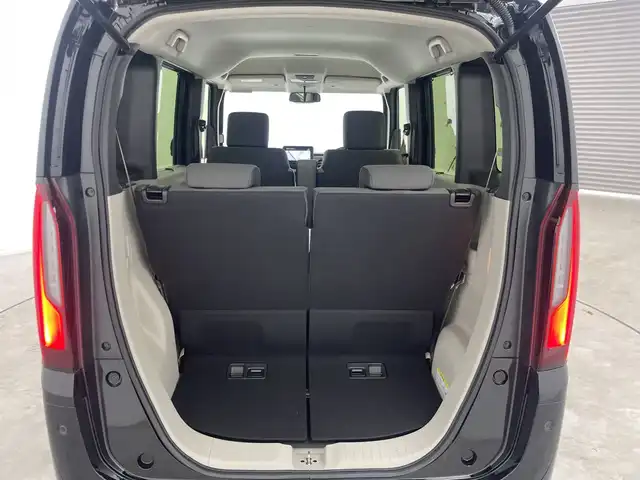 ホンダ Ｎ ＢＯＸ 三重県 2024(令6)年 0.1万km未満 クリスタルブラックパール 登録済未使用車　登録時8km/純正ナビ/AM/FM/BT/USB/フルセグTV/バックカメラ/衝突軽減ブレーキ（CMBS）/アダプティブクルーズコントロール/路外逸脱抑制機能/パーキングセンサー/片側パワースライドドア/LEDヘッドライト/オートライト/オートハイビーム/電子パーキングブレーキ/ブレーキホールド/ECON/電動格納ミラー/ヘッドライトレベライザー/プッシュスタート/スマートキー/スペアキー