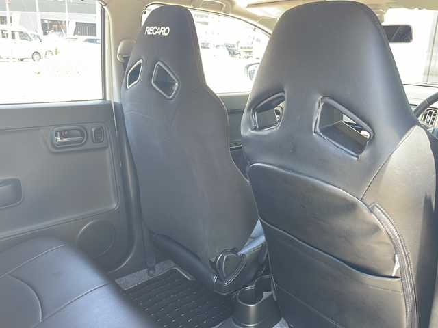 スズキ アルト ワークス 静岡県 2017(平29)年 4.4万km パールホワイト 社外ナビ/・ワンセグTV/・CD/Bluetooth/ラジオ/主要装備/・ＥＴＣ/・レカロシート/・ステアリングリモコン/・オートライト/・プッシュスタート/・スマートキー/・ＨＩＤヘッドライト/・バックカメラ/・純正フロアマット/・革巻きステアリング/・フォグランプ