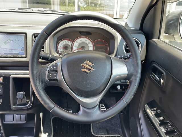 スズキ アルト ワークス 静岡県 2017(平29)年 4.4万km パールホワイト 社外ナビ/・ワンセグTV/・CD/Bluetooth/ラジオ/主要装備/・ＥＴＣ/・レカロシート/・ステアリングリモコン/・オートライト/・プッシュスタート/・スマートキー/・ＨＩＤヘッドライト/・バックカメラ/・純正フロアマット/・革巻きステアリング/・フォグランプ