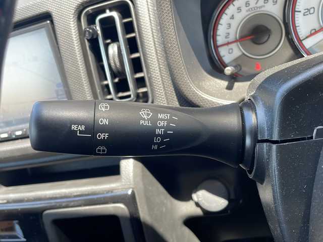 スズキ アルト ワークス 静岡県 2017(平29)年 4.4万km パールホワイト 社外ナビ/・ワンセグTV/・CD/Bluetooth/ラジオ/主要装備/・ＥＴＣ/・レカロシート/・ステアリングリモコン/・オートライト/・プッシュスタート/・スマートキー/・ＨＩＤヘッドライト/・バックカメラ/・純正フロアマット/・革巻きステアリング/・フォグランプ