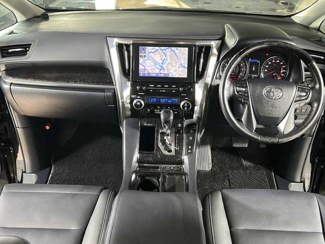 トヨタ アルファード S Cパッケージ 広島県 2020(令2)年 5.4万km ブラック 純正ナビ/（Bluetooth/CD/DVD/AppleCarPlay/AndroidAuto)/12.1型フリップダウンモニター/ビルドインETC2.0/バックカメラ/両側パワースライドドア/パワーシート（運転席/助手席）/シートヒーター（運転席/助手席）/エアシート（運転席/助手席）/レーダークルーズコントロール/プリクラッシュセーフティー/ブラインドスポットモニター/三眼LEDヘッドライト/フォグランプ/オートマチックハイビーム/純正17インチアルミホイール/純正フロアマット/純正ドアバイザー/デジタルインナーミラー
