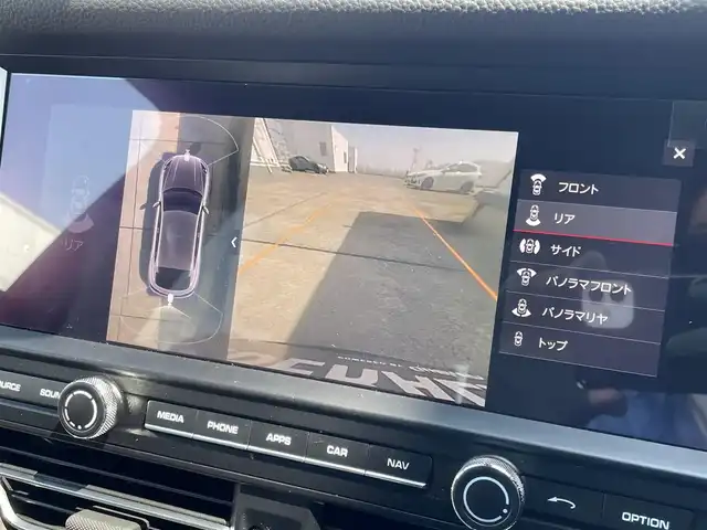 ポルシェ マカン 東京都 2019(令1)年 5.7万km ピュアホワイト ワンオーナー/スポーツクロノ/パノラマＳＲ/純正ナビ/３６０°カメラ/前後ドラレコ/ベージュレザー/シートヒーター/パワーバックドア/ＰＡＳＭ/ＰＳＭ/ＬＫＡ/ＡＣＣ/４ＷＤ