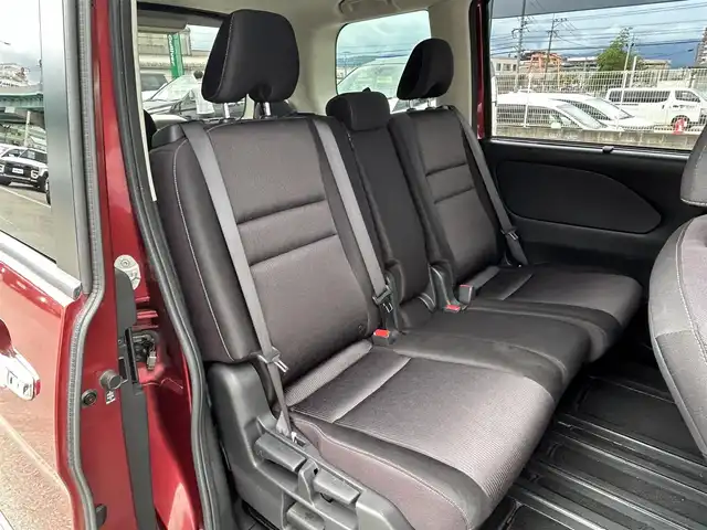 日産 セレナ ハイウェイスター 福岡県 2016(平28)年 5.7万km マルーンレッド 2トーン 純正9型SDナビ(フルセグTV/CD/DVD/BT)アラウンドビューモニター後席モニタープロパイロットエマージェンシーブレーキコーナーセンサー両側パワスラETCデジタルインナーミラーUSBポート純正LEDヘッドライト純正16インチアルミホイル純正フロアマットプッシュスタートスマートキー