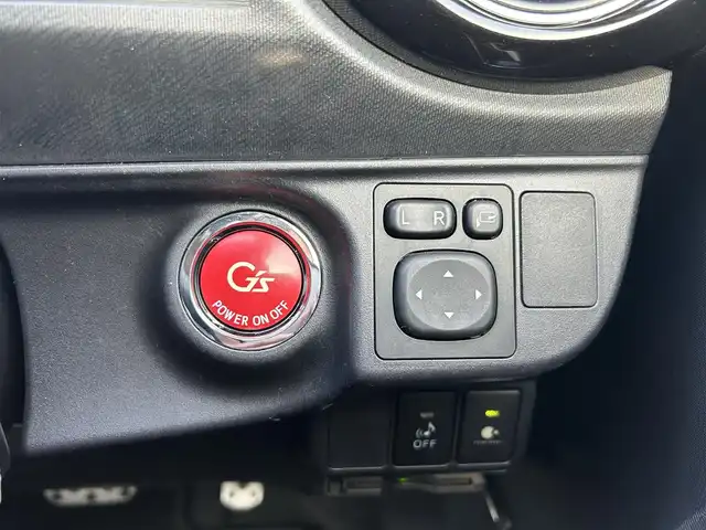 トヨタ アクア G G’s 埼玉県 2014(平26)年 11.2万km ブラックマイカ (株)IDOMが運営する【じしゃロン鳩ヶ谷店】の自社ローン専用車両になりますこちらは現金またはオートローンご利用時の価格です。自社ローンご希望の方は別途その旨お申付け下さい/純正SDナビ(品番:NSZT-W62G)/純正フルセグテレビ/バックカメラ/プッシュスタート/ETC/純正オプションフルエアロ/純正17インチＡＷ/純正フロアマット/スマートキー/ハーフレザーシート/前席シートヒーター