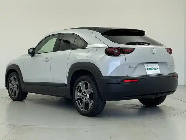 マツダ ＭＸ－３０ モダンコンフィデンス 愛知県 2022(令4)年 2万km セラミックM 純正ナビ/・Bluetooth/・フルセグテレビ/・AppleCarPlay/AndroidAuto/全方位モニター/シートヒーター/ステアリングヒーター/衝突軽減ブレーキ/レーンキープアシスト/オートマチックハイビーム/ブラインドスポットモニター/前後コーナーセンサー/レーダークルーズコントロール/前後ドライブレコーダー/ETC/LEDヘッドライト