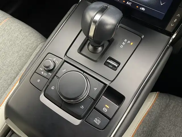 マツダ ＭＸ－３０ モダンコンフィデンス 愛知県 2022(令4)年 2万km セラミックM 純正ナビ/・Bluetooth/・フルセグテレビ/・AppleCarPlay/AndroidAuto/全方位モニター/シートヒーター/ステアリングヒーター/衝突軽減ブレーキ/レーンキープアシスト/オートマチックハイビーム/ブラインドスポットモニター/前後コーナーセンサー/レーダークルーズコントロール/前後ドライブレコーダー/ETC/LEDヘッドライト