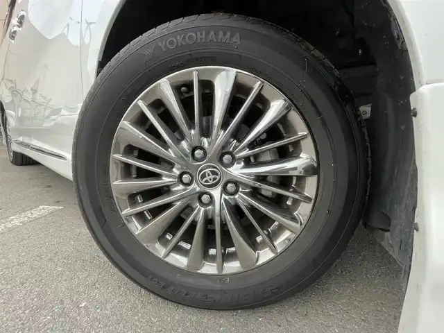 トヨタ アルファードハイブリット SR Cパッケージ 東京都 2022(令4)年 2.6万km ホワイトパールクリスタルシャイン 4WD/純正9インチディスプレイオーディオ/サンルーフ/モデリスタフルエアロ/ブラックレザーシート/デジタルインナーミラー/ブラインドスポットモニター/ETC2.0/トヨタセーフティセンス/レーダークルーズコントロール/両側パワースライドドア/パワーバックドア/前席シートヒーター/ベンチレーション/運転席メモリーシート/ステアリングヒーター/3眼LEDヘッドランプ/シグネチャーイルミブレード/前後ドライブレコーダー/純正バイザー/エグゼクティブラウンジ専用AW/車内カーテン