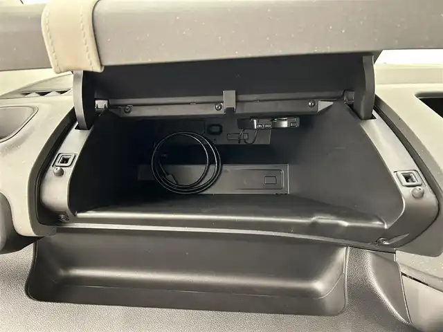 シトロエン ベルランゴ シャイン 岡山県 2021(令3)年 1.2万km 茶 ACC/純正ディスプレイオーディオ/フルセグTV/アップルカープレイ/インテリジェントハイビーム/パドルシフト/パーキングセンサー/BSM/アクティブセーフティーブレーキ/トラフィックサインインフォメーション/疲労検知システム/オートエアコン/ETC/リアガラスハッチ