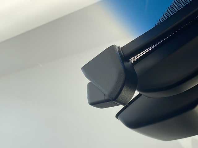 トヨタ ハリアー ハイブリッド G 沖縄県 2020(令2)年 4万km スティールブロンドM 純正ディスプレイオーディオ　ナビ付/　（フルセグTV/ラジオ/Bluetooth）/バックカメラ/ドライブレコーダー/ブラインドスポットモニター/電動パーキングブレーキ/パワーバックドア/純正デジタルインナーミラー/ハーフレザーシート/トヨタセーフティセンス/・衝突被害軽減ブレーキ (プリクラッシュセーフティ)																									/・ハンドル操作サポート (レーントレーシングアシスト)																									/・追従ドライブ支援機能 (レーダークルーズコントロール)																									/・車線はみ出しアラート (レーンディパーチャーアラート)																									/・自動ハイビーム (オートマチックハイビーム)	/スマートキー/スペアキー/プッシュスタート/純正フロアマット/純正18インチアルミホイール/LEDヘッドライト/オートライト/保証書/取扱説明書