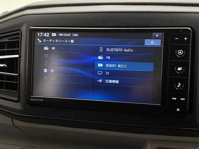 ダイハツ ミラ イース G SAⅢ 宮崎県 2021(令3)年 2.2万km レモンスカッシュクリスタルM 純正ナビ　/Ｂｌｕｅｔｏｏｔｈ/ＣＤ　/ＦＭ／ＡＭ/コーナセンサー/ドライブレコーダー/衝突被害軽減ブレーキシステム　/横滑り防止機能　/オートライト　/オートハイビーム/スペアキー　/プッシュスタート　/電動格納ミラー