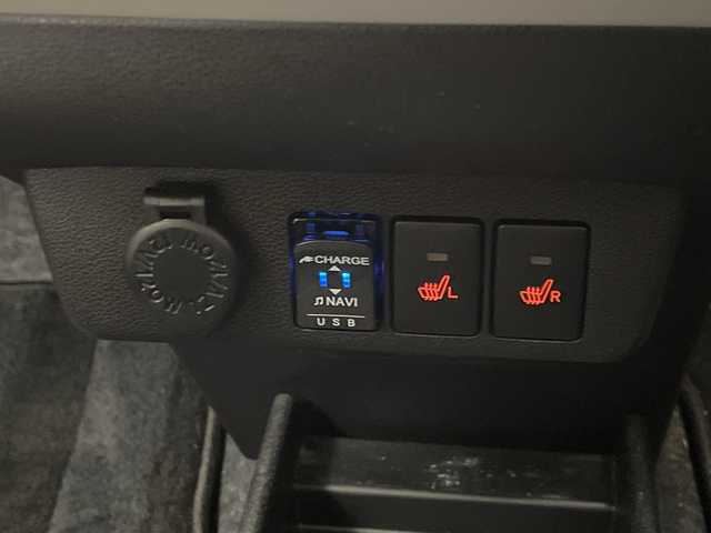 ダイハツ ミラ イース G SAⅢ 宮崎県 2021(令3)年 2.2万km レモンスカッシュクリスタルM 純正ナビ　/Ｂｌｕｅｔｏｏｔｈ/ＣＤ　/ＦＭ／ＡＭ/コーナセンサー/ドライブレコーダー/衝突被害軽減ブレーキシステム　/横滑り防止機能　/オートライト　/オートハイビーム/スペアキー　/プッシュスタート　/電動格納ミラー