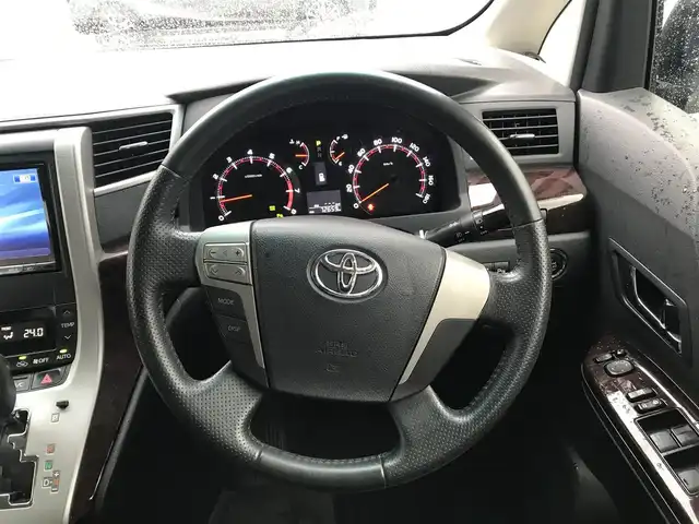 トヨタ ヴェルファイア 2．4Z 富山県 2012(平24)年 7.3万km ホワイトパールクリスタルシャイン 純正HDDナビ/バックカメラ/フリップダウンモニター/ウィンカーミラー/アイドリングストップ/プッシュスタート/両側パワースライドドア/ETC