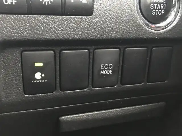 トヨタ ヴェルファイア 2．4Z 富山県 2012(平24)年 7.3万km ホワイトパールクリスタルシャイン 純正HDDナビ/バックカメラ/フリップダウンモニター/ウィンカーミラー/アイドリングストップ/プッシュスタート/両側パワースライドドア/ETC