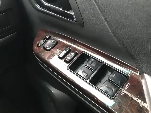 トヨタ ヴェルファイア 2．4Z 富山県 2012(平24)年 7.3万km ホワイトパールクリスタルシャイン 純正HDDナビ/バックカメラ/フリップダウンモニター/ウィンカーミラー/アイドリングストップ/プッシュスタート/両側パワースライドドア/ETC