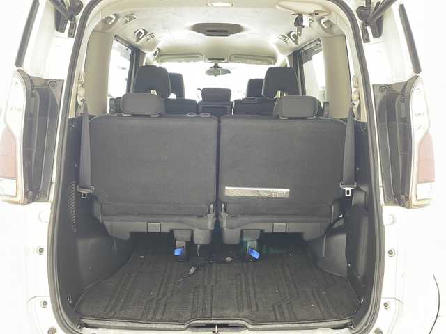 日産 セレナ X VセレクションⅡ 兵庫県 2019(平31)年 3.1万km ブリリアントホワイトパール 【・エマージェンシーブレーキ/・車線逸脱警報/・速度標識表示/・道路標識表示/・フロントリアソナー/・ふらつき警報/・純正9インチナビ＆フルセグ＆BT＆DVD＆BD/・アラウンドビューモニター/・両側パワースライドドア/・オートマチックハイビーム/・ステアリングスイッチ/・アイドリングストップ/・パーキングアシスト/・フロアマット/・ハロゲンライト/・オートライト/・純正前ドライブレコーダー/・2列目サンシェード/・後席エアコン/・ドアバイザー/・スマートキー/・スペアキー/・プッシュスタート