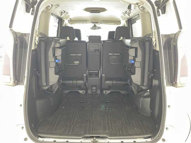 日産 セレナ X VセレクションⅡ 兵庫県 2019(平31)年 3.1万km ブリリアントホワイトパール 【・エマージェンシーブレーキ/・車線逸脱警報/・速度標識表示/・道路標識表示/・フロントリアソナー/・ふらつき警報/・純正9インチナビ＆フルセグ＆BT＆DVD＆BD/・アラウンドビューモニター/・両側パワースライドドア/・オートマチックハイビーム/・ステアリングスイッチ/・アイドリングストップ/・パーキングアシスト/・フロアマット/・ハロゲンライト/・オートライト/・純正前ドライブレコーダー/・2列目サンシェード/・後席エアコン/・ドアバイザー/・スマートキー/・スペアキー/・プッシュスタート