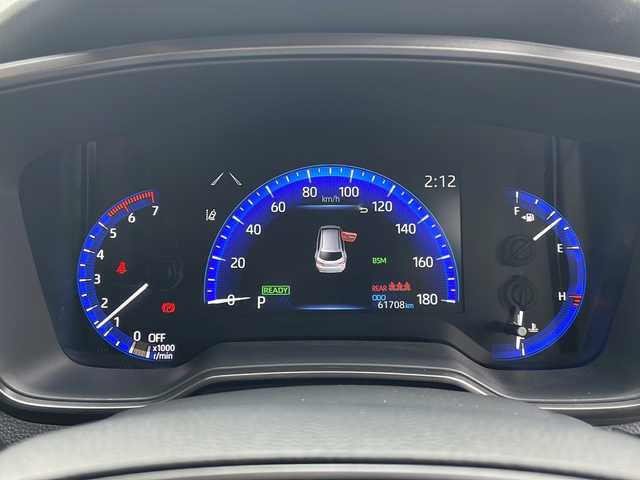 トヨタ カローラツーリング ハイブリッド ダブルバイビー 岩手県 2021(令3)年 6.2万km ホワイトパールクリスタルシャイン 純正ディスプレイオーディオ/ナビ/AM/FM/CD/DVD/Bluetooth/フルセグTV/バックカメラ/ビルトインETC2.0/ドライブレコーダー/レーダークルーズコントロール/衝突被害軽減ブレーキ/レーンキープアシスト/横滑り防止装置/シートヒーター/ステアリングヒーター/寒冷地仕様/電動パーキングブレーキ/オートブレーキホールド/ブラインドスポットモニター/オートライト/オートハイビーム/LEDヘッドライト/フォグランプ/スマートキー/プッシュスタート/電動格納ミラー/純正17インチAW/純正フロアマット/純正ドアバイザー/保証書/取扱説明書