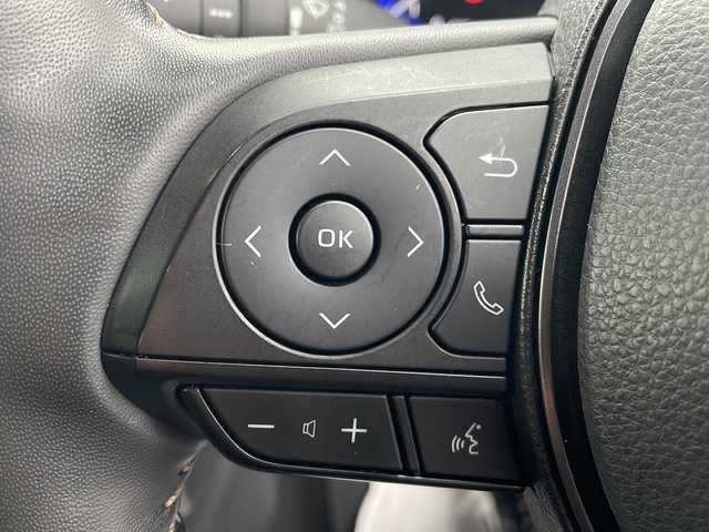 トヨタ カローラツーリング ハイブリッド ダブルバイビー 岩手県 2021(令3)年 6.2万km ホワイトパールクリスタルシャイン 純正ディスプレイオーディオ/ナビ/AM/FM/CD/DVD/Bluetooth/フルセグTV/バックカメラ/ビルトインETC2.0/ドライブレコーダー/レーダークルーズコントロール/衝突被害軽減ブレーキ/レーンキープアシスト/横滑り防止装置/シートヒーター/ステアリングヒーター/寒冷地仕様/電動パーキングブレーキ/オートブレーキホールド/ブラインドスポットモニター/オートライト/オートハイビーム/LEDヘッドライト/フォグランプ/スマートキー/プッシュスタート/電動格納ミラー/純正17インチAW/純正フロアマット/純正ドアバイザー/保証書/取扱説明書