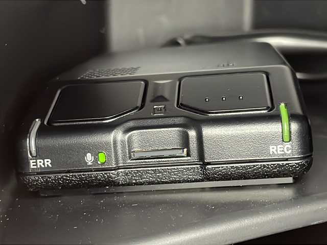 ホンダ ヴェゼル ハイブリッド e:HEV Z 広島県 2021(令3)年 3.3万km クリスタルブラックパール 純正９型ナビ　/シートヒーター　/フルセグＴＶ　/バックカメラ/レーダークルーズコントロール　/パワーバックドア　/ステアリングヒーター　/オートハイビーム　/ワイヤレス充電　/レーンキープアシスト　/ETC　/ドラレコ/純正18インチアルミホイール(225/50/R18)/エアバック（運転席/助手席/サイド/カーテン）