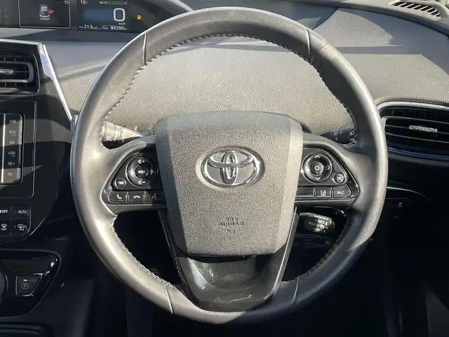 トヨタ プリウス Sツーリングセレクション 和歌山県 2021(令3)年 8.5万km プラチナホワイトパールマイカ モデリスタエアロ/純正ナビ/フルセグＴＶ/パノラミックビューモニター/プリクラッシュセーフティ/レーダークルーズコントロール/レーンディーパーチャーアラート/クリアランスソナー/純正フロアマット/純正アルミホイール/アイドリングストップ/シートヒーター/ＡＣ１００Ｖ充電/LEDヘッドライト/フォグランプ/オートライト/オートマチックハイビーム