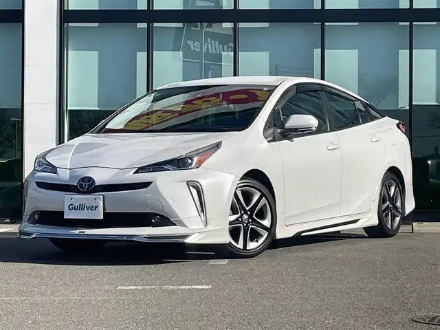 トヨタ プリウス Sツーリングセレクション 和歌山県 2021(令3)年 8.5万km プラチナホワイトパールマイカ モデリスタエアロ/純正ナビ/フルセグＴＶ/パノラミックビューモニター/プリクラッシュセーフティ/レーダークルーズコントロール/レーンディーパーチャーアラート/クリアランスソナー/純正フロアマット/純正アルミホイール/アイドリングストップ/シートヒーター/ＡＣ１００Ｖ充電/LEDヘッドライト/フォグランプ/オートライト/オートマチックハイビーム