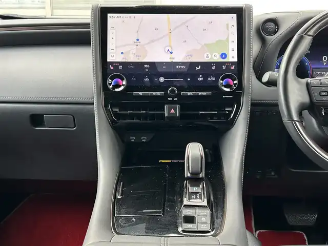 トヨタ アルファードハイブリット Z 福岡県 2024(令6)年 1.9万km プラチナホワイトパールマイカ ワンオーナー/左右独立ムーンルーフ（電動シェード付）/純正12.1インチフリップダウンモニター【V12T-R72C】/アドバンスドパーク/純正14インチコネクティッドナビ/　（Miracast/Bluetooth/フルセグTV/ナビ有）/フロント/サイド/バックカメラ/パノラミックビューモニター/トヨタセーフティーセンス/・・プリクラッシュセーフティ/・レーンディバーチャーアラート/・レーダークルーズコントロール/・レーンチェンジアシスト/・ロードサインアシスト/・プロアクティブドライビングアシスト/・フロント/リアトラフィックアラート/・ブラインドスポッドモニター/・安心降車アシスト/・後方車両接近告知/・パーキングサポートブレーキ/・クリアランスソナー/・リアカメラディテクション/オートマチックハイビーム/AC100V/純正18インチAW/両側パワースライドドア/パワーバックドア/黒色レザーシート/シートメモリ（D席）/パワーシート（D/N/）/シートヒーター/エアシート（D/N/2列目）/ステアリングヒーター/ビルトインETC2.0/デジタルインナーミラー/後席サンシェード/スペアキー×1/保証書