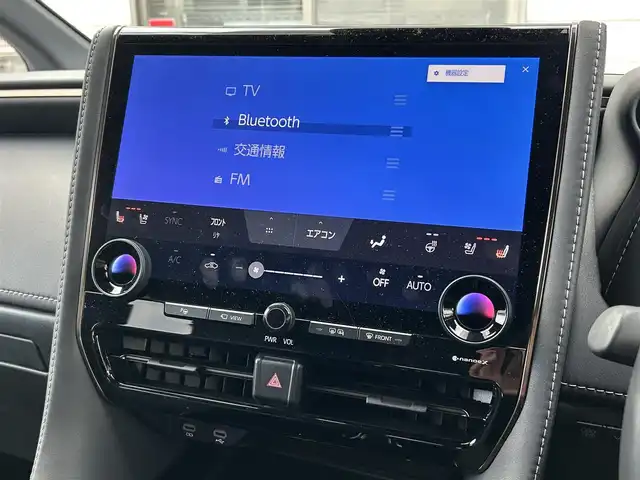 トヨタ アルファードハイブリット Z 福岡県 2024(令6)年 1.9万km プラチナホワイトパールマイカ ワンオーナー/左右独立ムーンルーフ（電動シェード付）/純正12.1インチフリップダウンモニター【V12T-R72C】/アドバンスドパーク/純正14インチコネクティッドナビ/　（Miracast/Bluetooth/フルセグTV/ナビ有）/フロント/サイド/バックカメラ/パノラミックビューモニター/トヨタセーフティーセンス/・・プリクラッシュセーフティ/・レーンディバーチャーアラート/・レーダークルーズコントロール/・レーンチェンジアシスト/・ロードサインアシスト/・プロアクティブドライビングアシスト/・フロント/リアトラフィックアラート/・ブラインドスポッドモニター/・安心降車アシスト/・後方車両接近告知/・パーキングサポートブレーキ/・クリアランスソナー/・リアカメラディテクション/オートマチックハイビーム/AC100V/純正18インチAW/両側パワースライドドア/パワーバックドア/黒色レザーシート/シートメモリ（D席）/パワーシート（D/N/）/シートヒーター/エアシート（D/N/2列目）/ステアリングヒーター/ビルトインETC2.0/デジタルインナーミラー/後席サンシェード/スペアキー×1/保証書