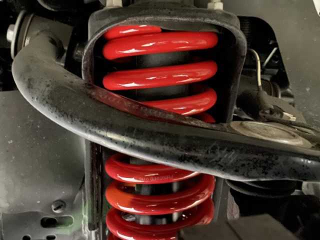 トヨタ ハイラックス Z GRスポーツ 千葉県 2022(令4)年 1.4万km スーパーホワイトⅡ AIS検査済み/【2506021541】/純正ナビ/パノラミックビューモニター/レーダークルーズ/ステアリングリモコン/パドルシフト/ETC/前後ドラレコ/トノカバー/クリアランスソナー/運転席パワーシート/LEDルームランプ/ベッドライナー/レーンディパーチャーアラート/アイドリングストップ/センターデフロック/リアフォグ/ハーフレザーシート/スマートキー/フロントフォグランプ/17AW WEDS　マッドヴァンスSD(社外）/TOYOオープンカントリーR/T（社外）/タナベ リフトアップキット（社外）/JAOSインナーフェンダー（社外）/GIギア ブルバー（社外）/社外パーツ取付有