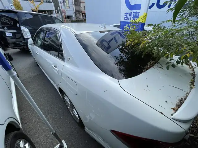 トヨタ クラウン アスリート アニバーサリーエディション 兵庫県 2012(平24)年 9.3万km ホワイトパールクリスタルシャイン (株)IDOMが運営する【じしゃロン西宮店】の自社ローン専用車両になります。こちらは現金またはオートローンご利用時の価格です。自社ローンご希望の方は別途その旨お申付け下さい/＊ETC/＊バックカメラ/＊パワステ/＊パワーウィンドウ/＊クルーズコントロールあり/＊フルセグ/＊ドラレコ付き/＊パワーシート/＊シートヒーター/＊エアシート/＊横滑り防止装置