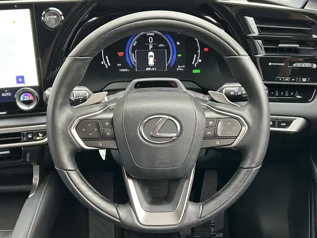レクサス ＲＸ 350h バージョンL 茨城県 2023(令5)年 1.7万km ソニッククォーツ ワンオーナー/14インチ純正ナビ/パノラミックビューカメラ/デジタルインナーミラー/サンルーフ/三眼LEDヘッドライト/カラーヘッドアップディスプレイ/パワーバックドア/全席シートヒーター/全席ベンチレーション/パワーメモリーシート/パドルシフト/ビルドインETC/レクサスセーフティセンス/レーダークルーズコントロール/BSM/アドバンスパーク/ステアリングヒーター/コンビステアリング/ステアリングスイッチ