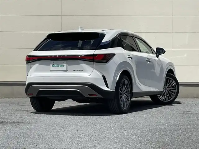 レクサス ＲＸ 350h バージョンL 茨城県 2023(令5)年 1.7万km ソニッククォーツ ワンオーナー/14インチ純正ナビ/パノラミックビューカメラ/デジタルインナーミラー/サンルーフ/三眼LEDヘッドライト/カラーヘッドアップディスプレイ/パワーバックドア/全席シートヒーター/全席ベンチレーション/パワーメモリーシート/パドルシフト/ビルドインETC/レクサスセーフティセンス/レーダークルーズコントロール/BSM/アドバンスパーク/ステアリングヒーター/コンビステアリング/ステアリングスイッチ