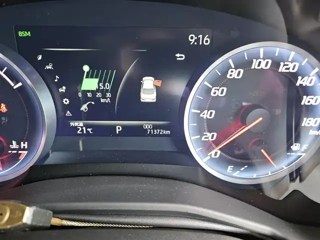トヨタ クラウン ハイブリッド S エレガンススタイル 長崎県 2020(令2)年 7.2万km ホワイトパールクリスタルシャイン 純正ナビ(CD/DVD/Blu-ray)/フルセグTV/パノラミックビューモニター/ビルトインETC/レーダークルーズコントロール/クリアランスソナー/セーフティセンス/・レーントレーシングアシスト/・プリクラッシュセーフティ/・オートマチックハイビーム/・ロードサインアシスト/・先行車発進告知機能/ブラインドスポットモニター/パーキングサポートブレーキ/インテリジェントパーキングアシスト2/LEDヘッドランプ/本革巻きステアリング/ステアリングヒーター/パドルシフト/合皮/ヌバック調コンビシート/前席パワーシート/シートヒーター/純正18インチアルミホイール/スマートエントリー/スタートシステム/禁煙車