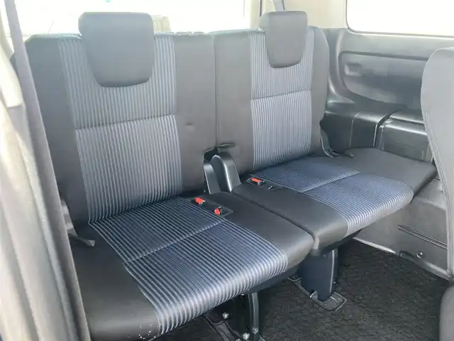 トヨタ ヴォクシー ZS 島根県 2014(平26)年 7.3万km ブラッキッシュアゲハガラスフレーク ディーラーOPナビ(CD/DVD/BT/フルセグ)/バックカメラ/両側パワースライドドア /ビルトインETC/アイドリングストップ/オートライト/前方ドライブレコーダー/LEDヘッドライト/純正フロアマット/純正ドアバイザー