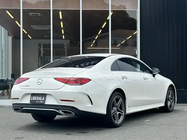 メルセデス・ベンツ ＣＬＳ２２０ｄ スポーツ エクスクルーシブPKG 福岡県 2018(平30)年 1.8万km ダイヤモンドホワイト サンルーフ/レーダーセーフティパッケージ/アクティブセーフティブレーキ/ブラインドスポットモニター/レーンキープアシスト/ヘッドアップディスプレイ/純正ナビ/全方位カメラ/Applecarplay/androidauto/フルセグTV/Bluetooth/ブルメスター/黒革シート/前席エアシート/前席シートヒーター/LEDヘッドライト/パワーバックドア/前後ドライブレコーダー/純正19インチアルミホイール/ETC